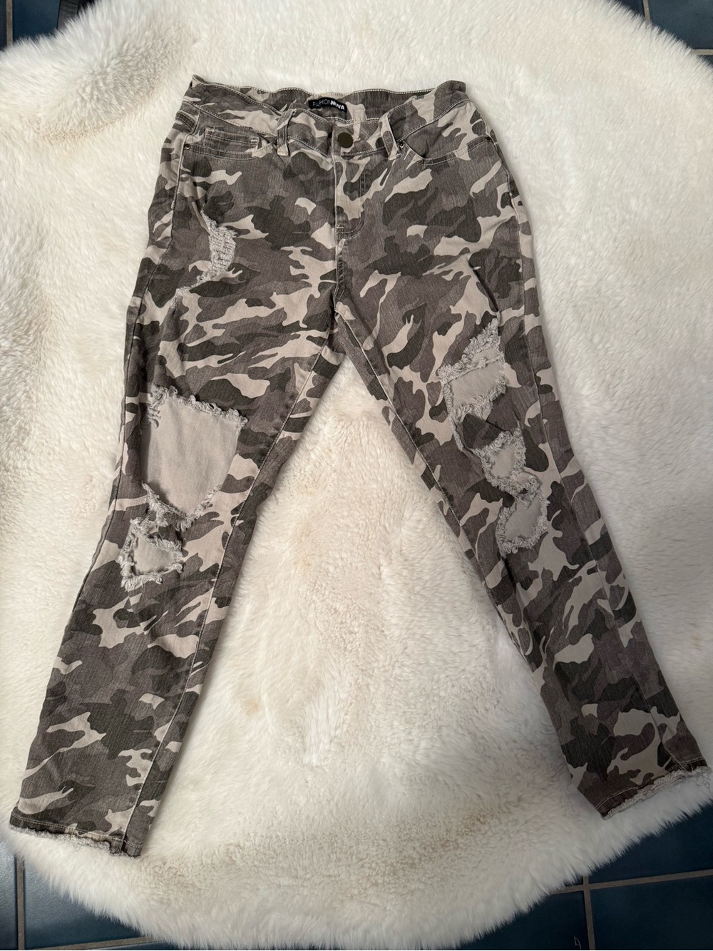Fashion Nova Gray & Tan Camo Skinny Jeans
